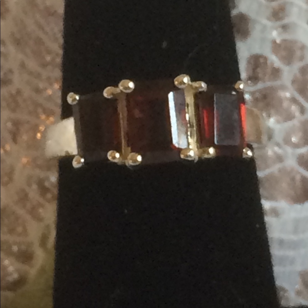 Sterling Silver Garnet ring